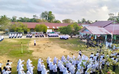 Pendidikan Yang Memerdekakan Ana Eka Rahmawati, SPd Di SMP Negeri 1 Pante Bidari Berjalan Dengan Sukses